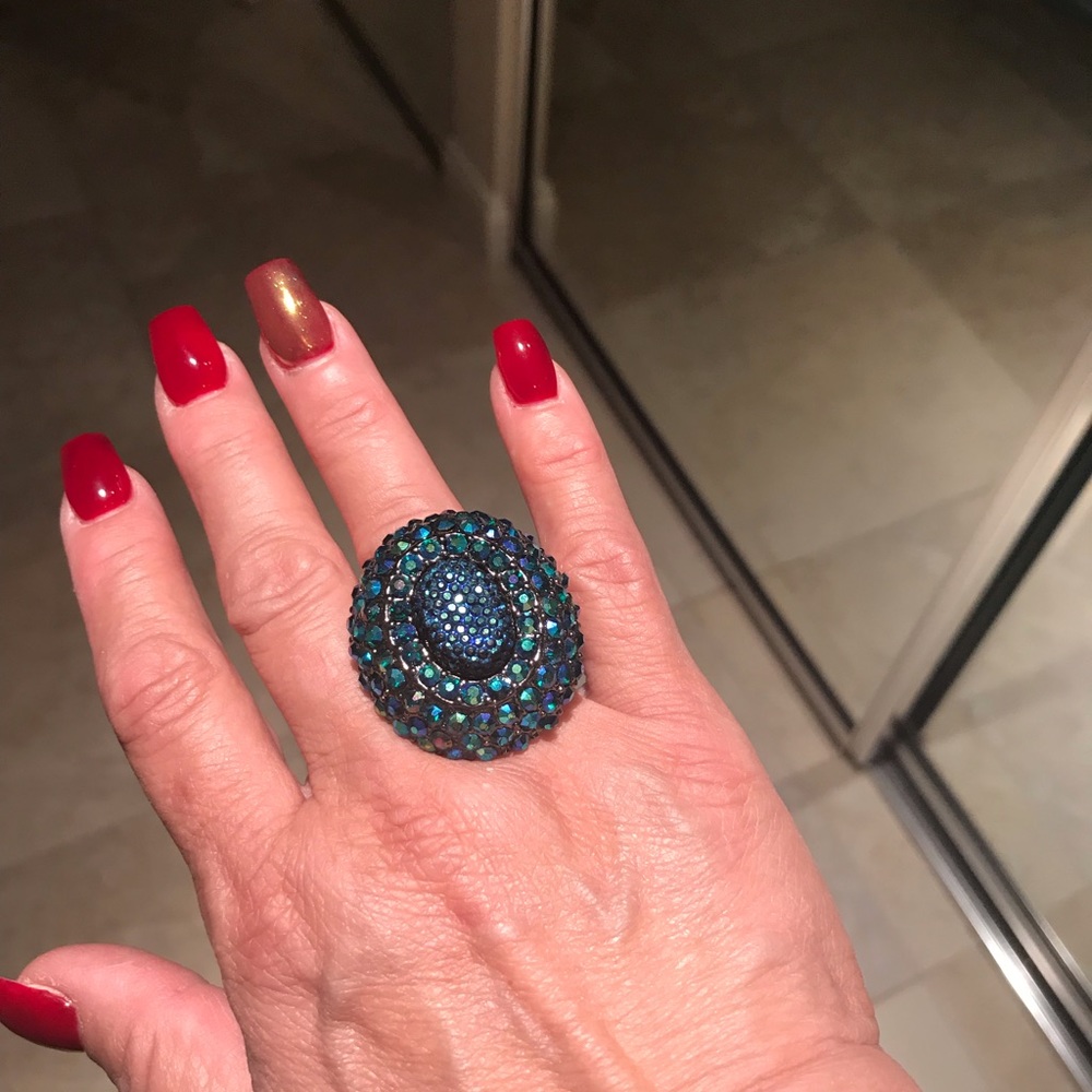 Statement Ring - Picture 2 of 5